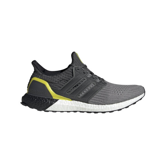 ADIDAS  - M ULTRABOOST