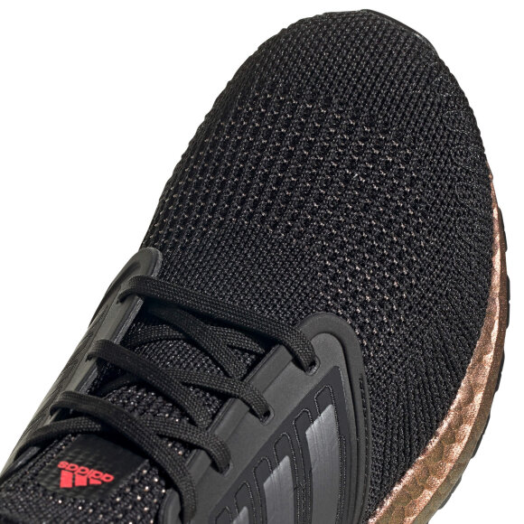 ADIDAS  - ULTRABOOST 20