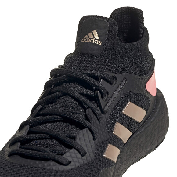 ADIDAS  - W PULSEBOOST HD