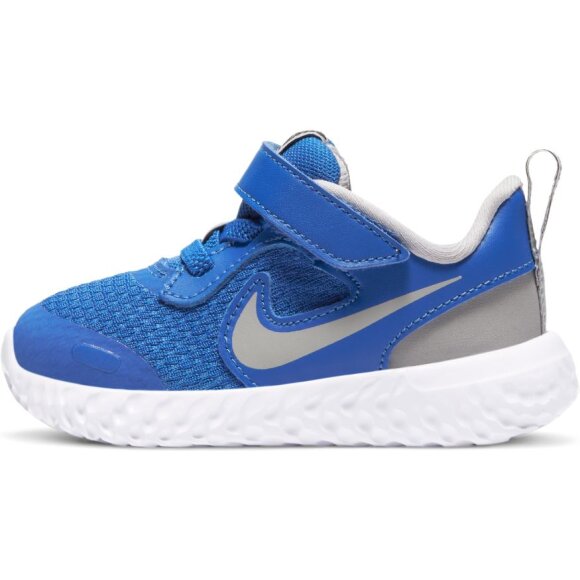 NIKE - INF NIKE REVOLUTION 5