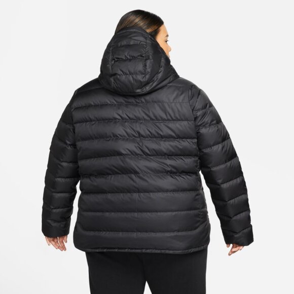 NIKE - NIKE DAME LØBEJAKKE SPORTSWEAT WIND JACKET PLUS SIZE