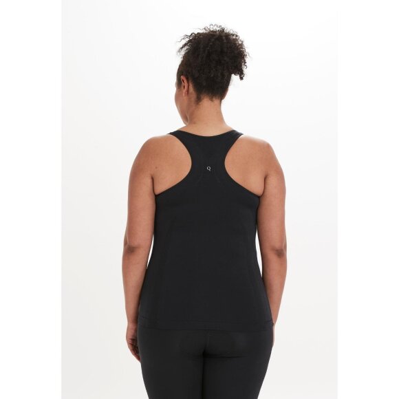 Q SPORTSWEAR - W EDEES SEAMLESS TOP