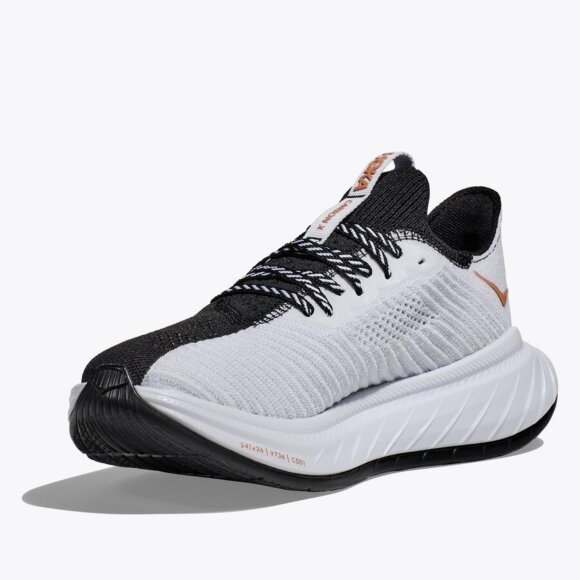 HOKA - HOKA ONE ONE HERRE LØBESKO M CARBON X 3