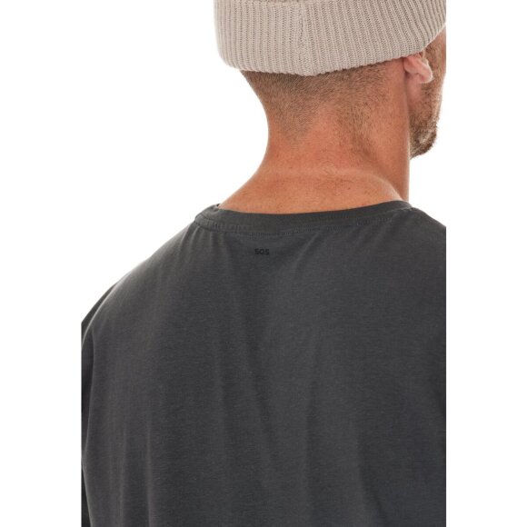 SOS LIFESTYLE - M KVITFJELL SS TEE
