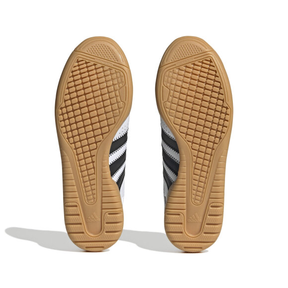 ADIDAS  - U SPEZIAL LIGHT