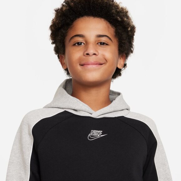 NIKE - B NSW AMPLITY PO HOODIE