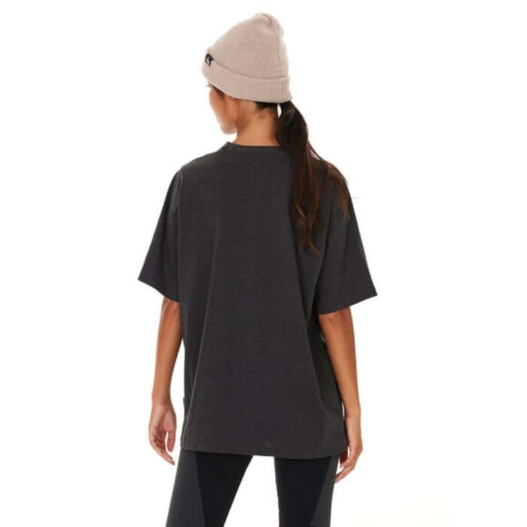 SOS LIFESTYLE - W KVITFJELL SS TEE