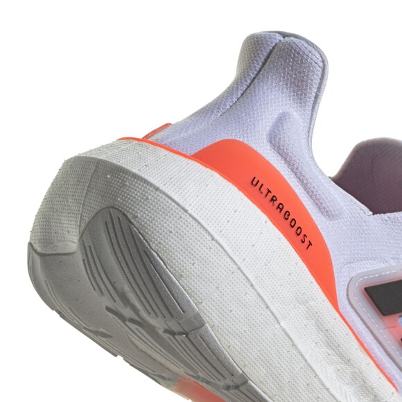 ADIDAS  - W ULTRABOOST LIGHT 