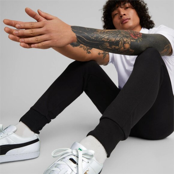 PUMA DENMARK - M ESS LOGO PANTS TR CL