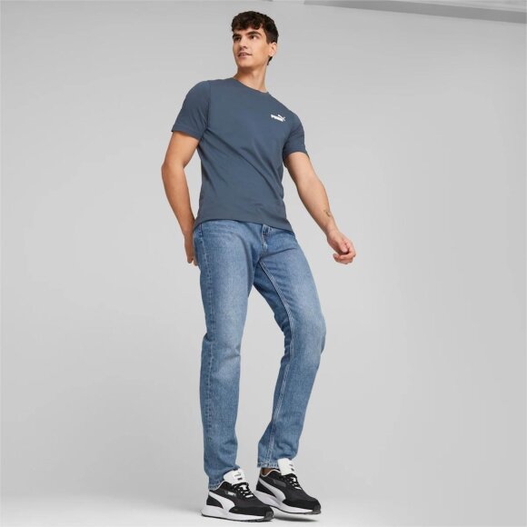 PUMA DENMARK - M ESS SMALL LOGO TEE