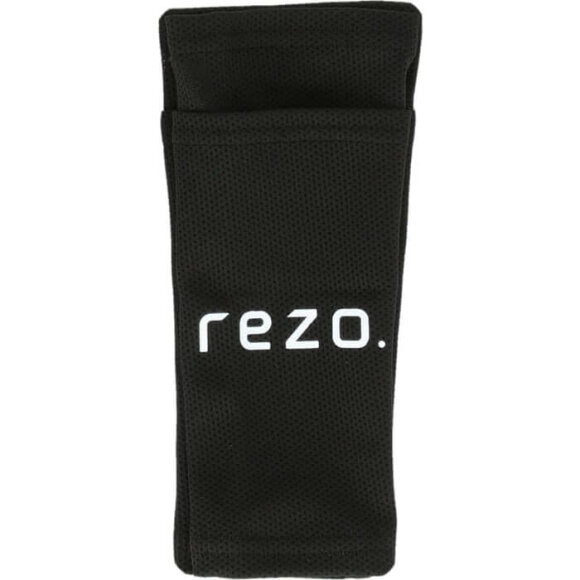 SPORTS GROUP - U CARRINGTON SHIN GUARD W/SLEE