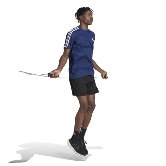 ADIDAS  - M TRAIN ESSENTIALS BASE 3-STRIPE TEE