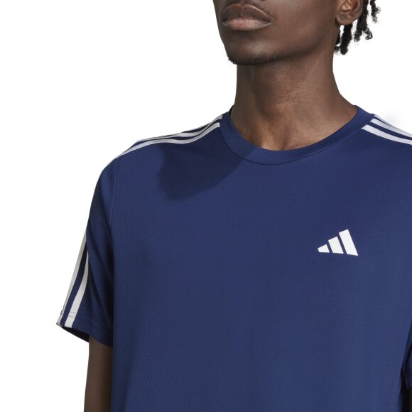 ADIDAS  - M TRAIN ESSENTIALS BASE 3-STRIPE TEE