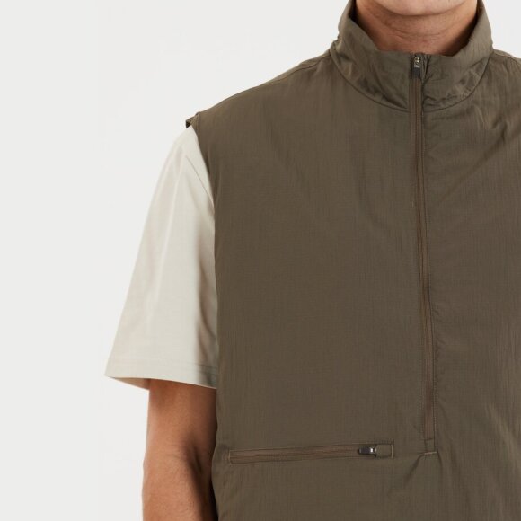 SOS LIFESTYLE - U ORTLER INSULATED VEST