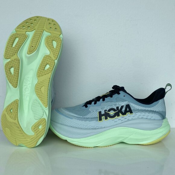 HOKA - M SKYFLOW
