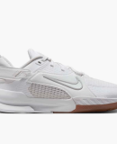 NIKE - JR OMNI MULTI-COURT