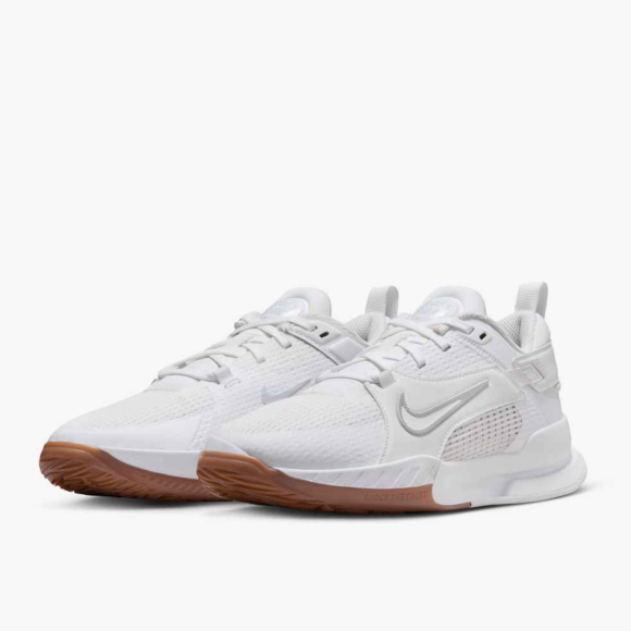 NIKE - JR OMNI MULTI-COURT