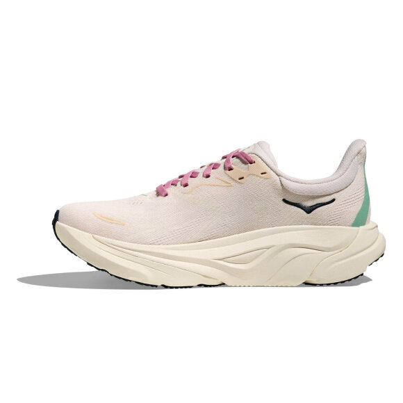 HOKA - W ARAHI 8