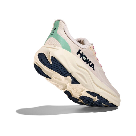 HOKA - W ARAHI 8