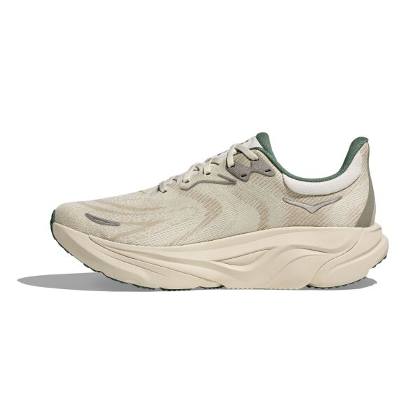 HOKA - M ARAHI 8