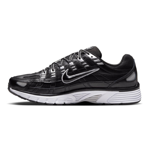 NIKE - M NIKE P-6000