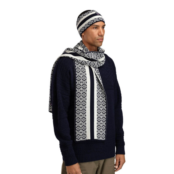 DALE OF NORWAY - U KVITEGGA SCARF