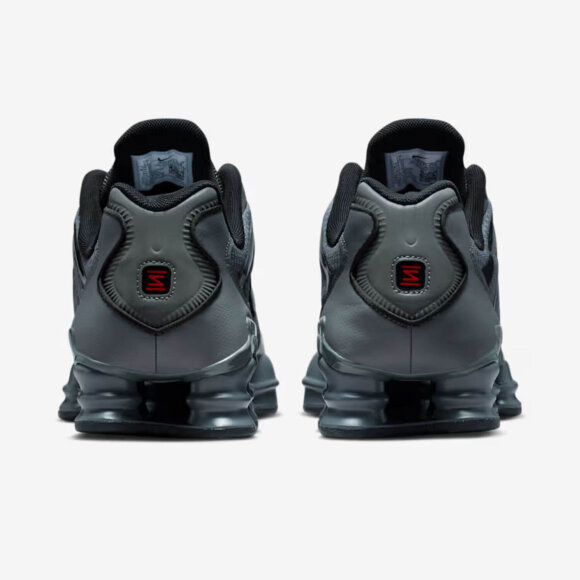 NIKE - M SHOX TL