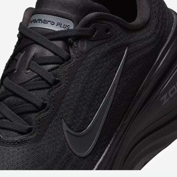 NIKE - M VOMERO PLUS