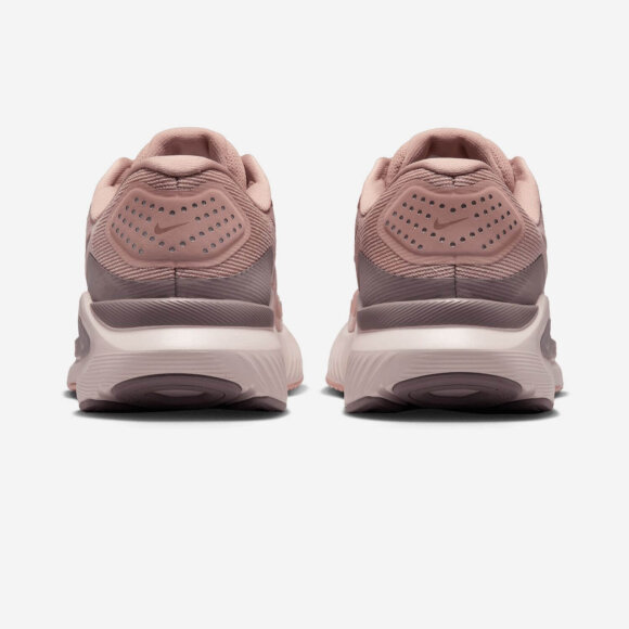 NIKE - W STRUCTURE 26