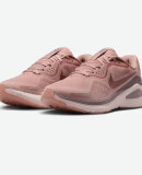 NIKE - W STRUCTURE 26