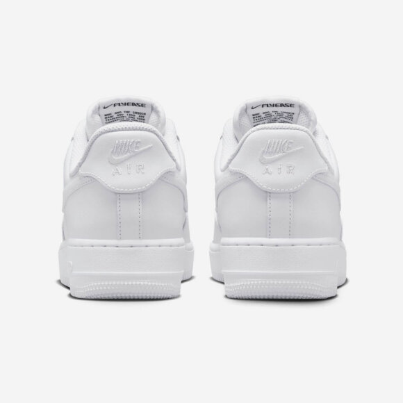 NIKE - W AIR FORCE 1 07 FLYEASE