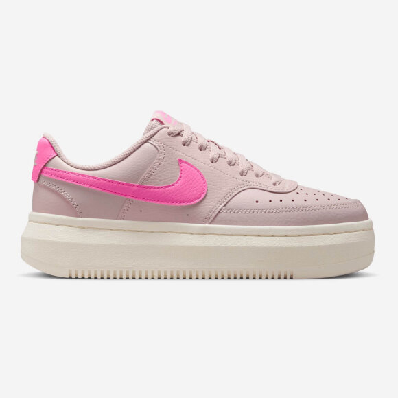 NIKE - W COURT VISION ALTA LTR
