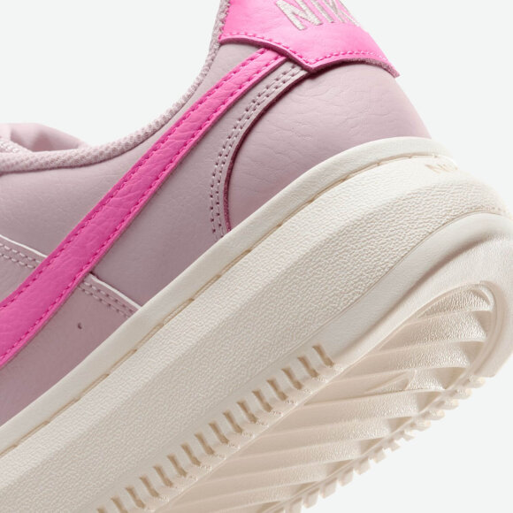 NIKE - W COURT VISION ALTA LTR