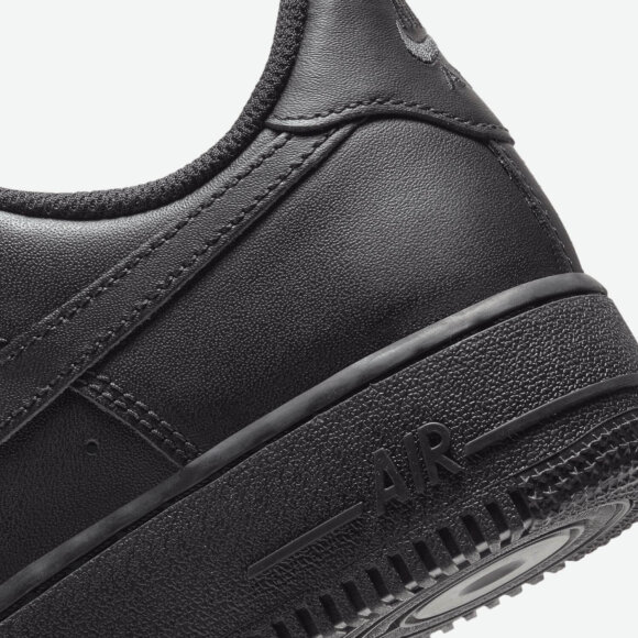 NIKE - W WMNS AIR FORCE 1 07