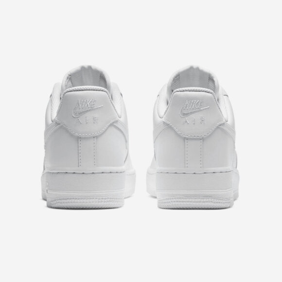 NIKE - W WMNS AIR FORCE 1 07