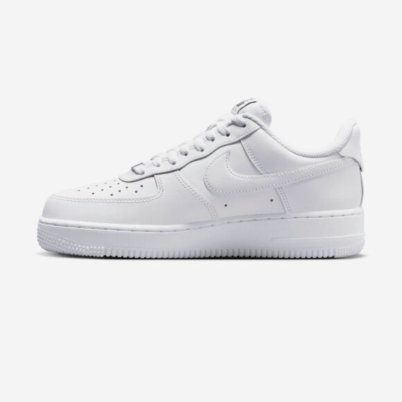 NIKE - W AIR FORCE 1 07 FLYEASE