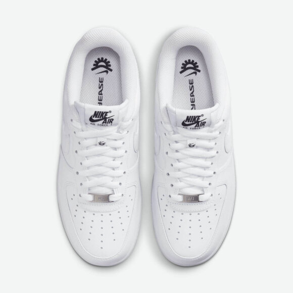NIKE - W AIR FORCE 1 07 FLYEASE