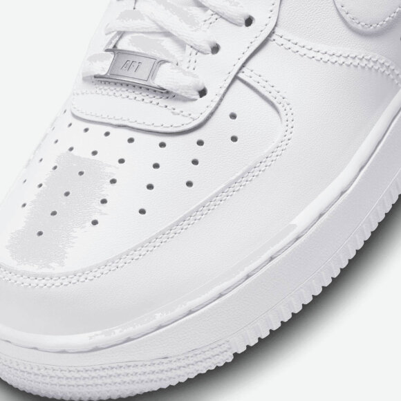 NIKE - W AIR FORCE 1 07 FLYEASE