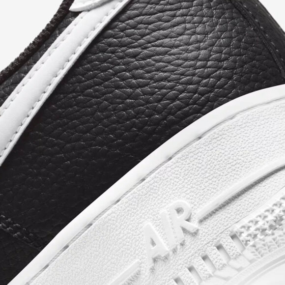 NIKE - M AIR FORCE 1 07