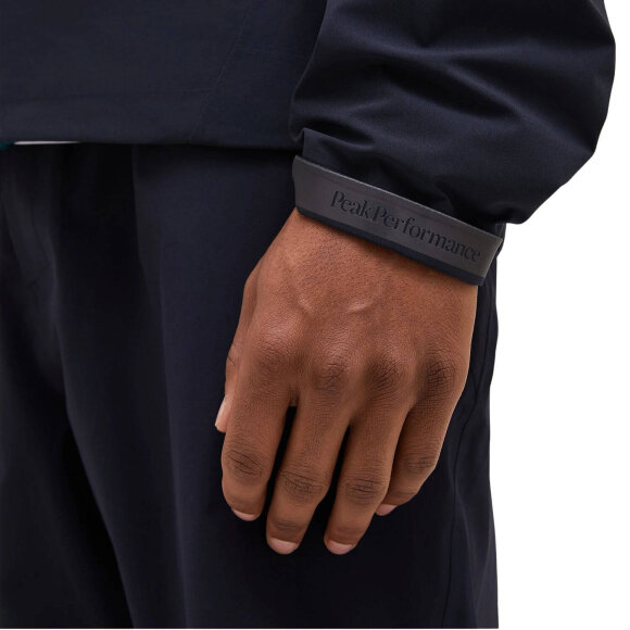 PEAK PERFORMANCE - M COMMUNTER HIPE JACKET