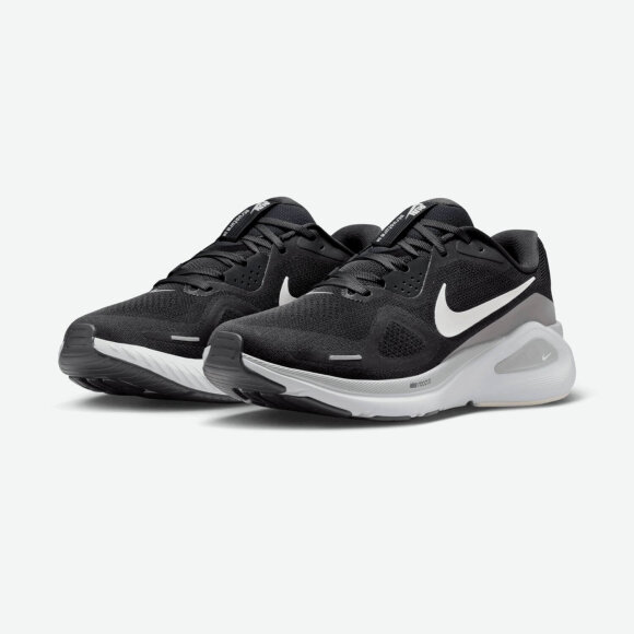 NIKE - M STRUCTURE 26