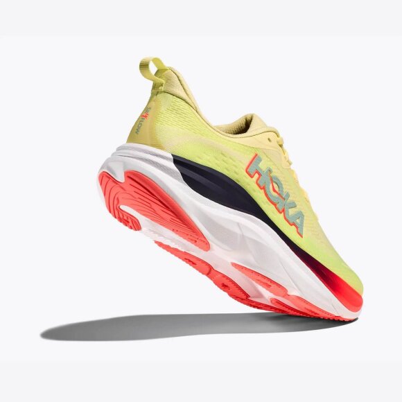 HOKA - M SKYFLOW