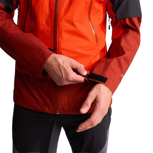 THE NORTH FACE - M SIGNAL 2.5L DRYVENT JKT