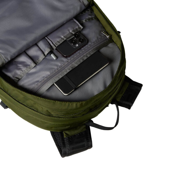 THE NORTH FACE - BOREALIS CLASSIC