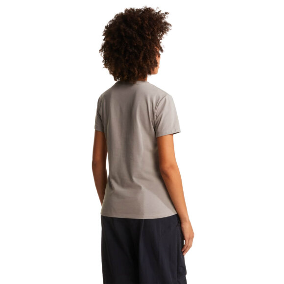 THE NORTH FACE - W EVOLUTION SIMPLE DOME SS TEE