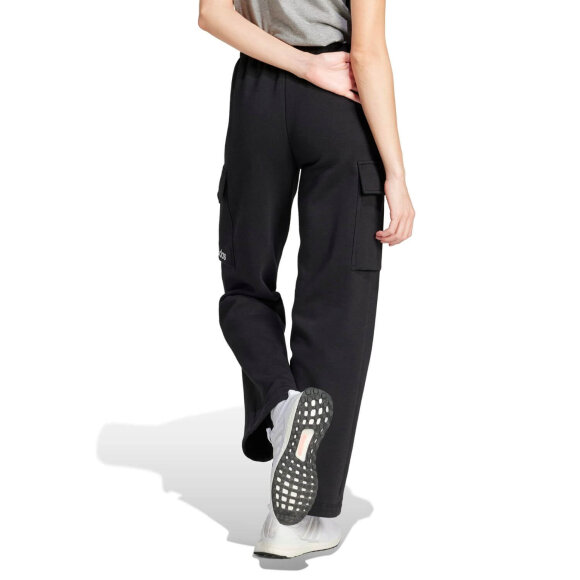 ADIDAS  - W ESSENTIAL LIN FL CARGO PNT