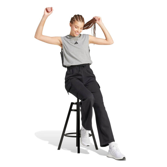 ADIDAS  - W ESSENTIAL LIN FL CARGO PNT