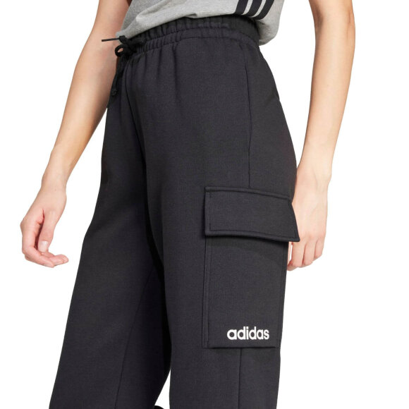 ADIDAS  - W ESSENTIAL LIN FL CARGO PNT