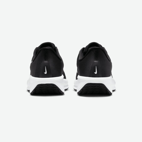 NIKE - W QUEST 6