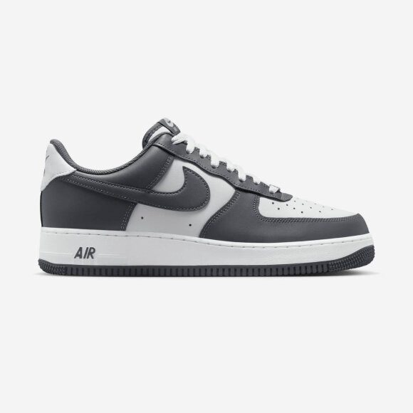NIKE - M AIR FORCE 1 07